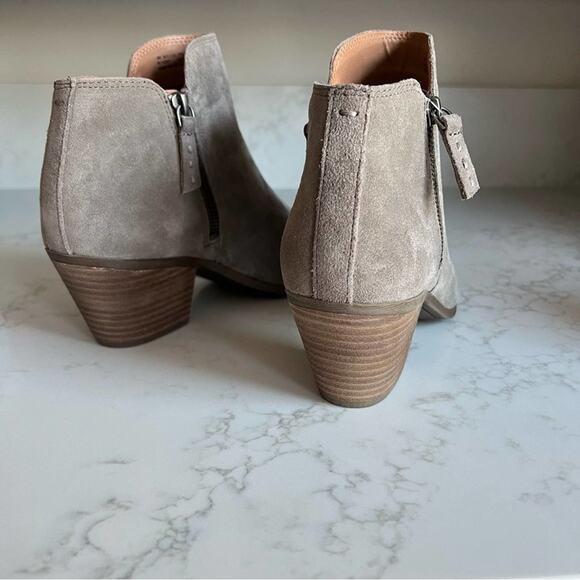 New FRYE Gray Suede Ankle Booties Women's Size 9.5 - Picture 3 of 7